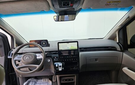 Hyundai Staria, 2022 год, 4 150 000 рублей, 6 фотография