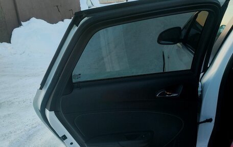 Opel Astra J, 2013 год, 800 000 рублей, 25 фотография