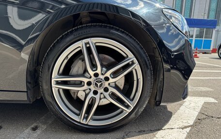 Mercedes-Benz E-Класс, 2019 год, 3 550 000 рублей, 5 фотография