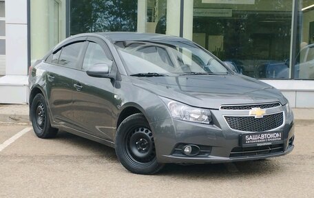 Chevrolet Cruze II, 2011 год, 550 000 рублей, 3 фотография