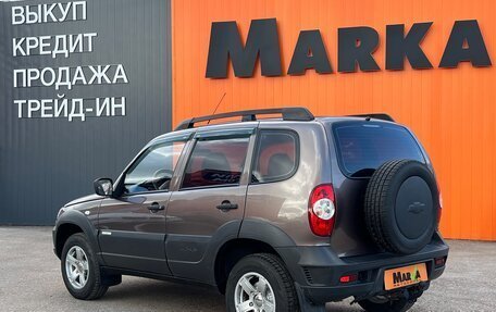 Chevrolet Niva I рестайлинг, 2013 год, 599 000 рублей, 3 фотография
