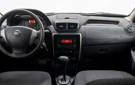 Nissan Terrano III, 2015 год, 977 000 рублей, 18 фотография