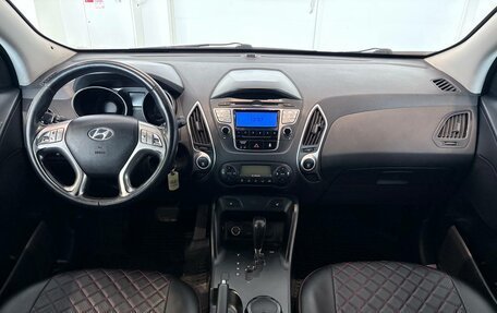 Hyundai ix35 I рестайлинг, 2010 год, 1 049 000 рублей, 10 фотография