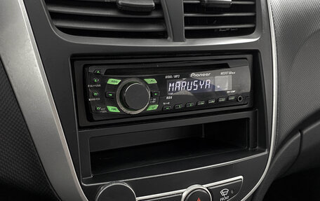 Hyundai Solaris II рестайлинг, 2011 год, 699 000 рублей, 15 фотография