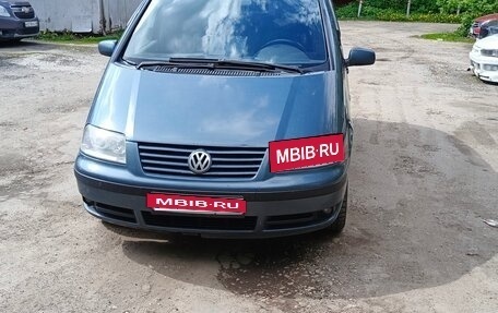 Volkswagen Sharan I рестайлинг, 2002 год, 400 000 рублей, 1 фотография