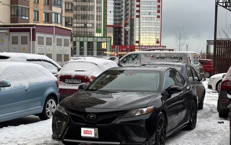 Toyota Camry, 2018 год, 3 100 000 рублей, 9 фотография