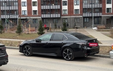 Toyota Camry, 2018 год, 3 100 000 рублей, 2 фотография