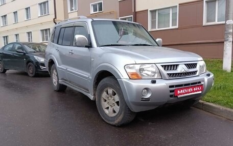 Mitsubishi Pajero III рестайлинг, 2006 год, 945 000 рублей, 4 фотография