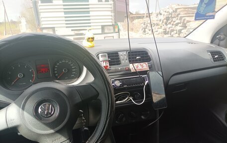 Volkswagen Polo VI (EU Market), 2013 год, 780 000 рублей, 2 фотография