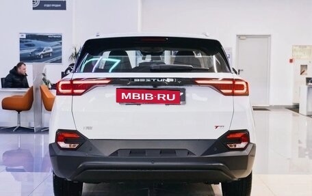 FAW Bestune T77, 2023 год, 2 100 000 рублей, 5 фотография
