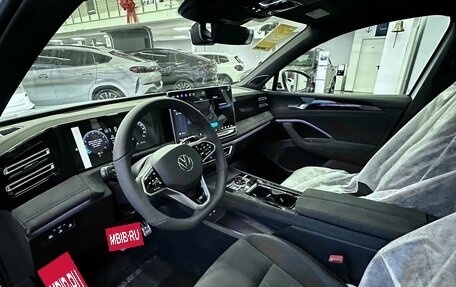Volkswagen Tiguan, 2024 год, 4 817 000 рублей, 8 фотография