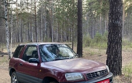 Toyota RAV4, 1995 год, 379 000 рублей, 1 фотография