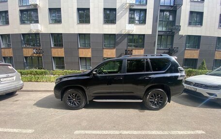 Toyota Land Cruiser Prado 150 рестайлинг 2, 2016 год, 4 299 999 рублей, 5 фотография