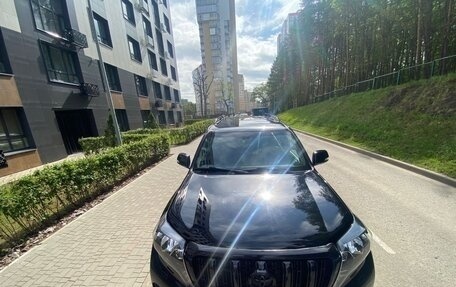 Toyota Land Cruiser Prado 150 рестайлинг 2, 2016 год, 4 299 999 рублей, 25 фотография