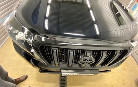 Toyota Land Cruiser Prado 150 рестайлинг 2, 2016 год, 4 299 999 рублей, 33 фотография
