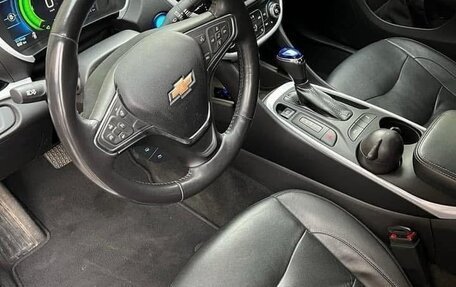 Chevrolet Volt II, 2017 год, 1 050 000 рублей, 11 фотография