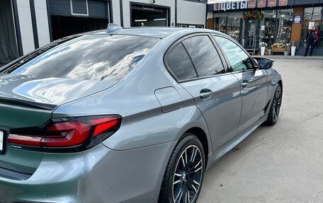 BMW 5 серия, 2019 год, 4 200 000 рублей, 5 фотография