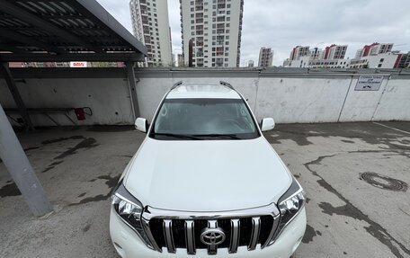 Toyota Land Cruiser Prado 150 рестайлинг 2, 2016 год, 4 890 000 рублей, 11 фотография
