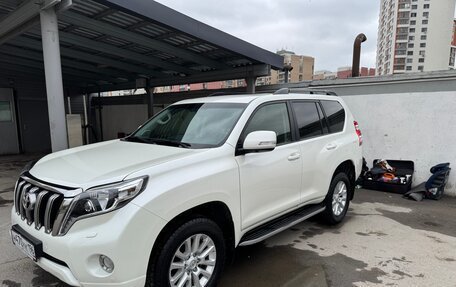 Toyota Land Cruiser Prado 150 рестайлинг 2, 2016 год, 4 890 000 рублей, 13 фотография