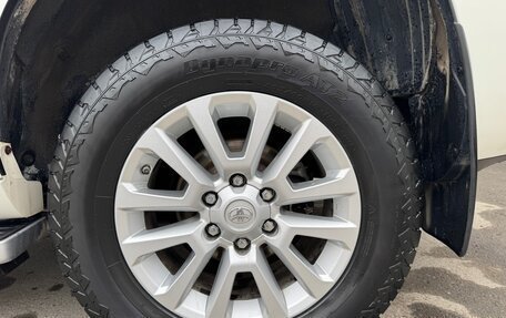 Toyota Land Cruiser Prado 150 рестайлинг 2, 2016 год, 4 890 000 рублей, 30 фотография