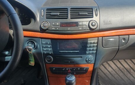Mercedes-Benz E-Класс, 2006 год, 890 000 рублей, 8 фотография