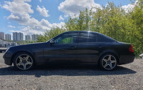 Mercedes-Benz E-Класс, 2006 год, 890 000 рублей, 3 фотография
