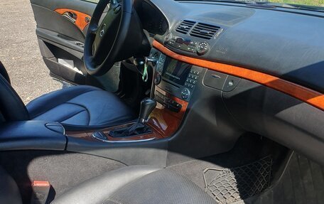 Mercedes-Benz E-Класс, 2006 год, 890 000 рублей, 7 фотография