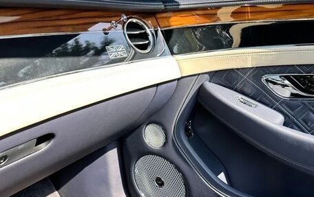 Bentley Continental GT III, 2021 год, 24 300 000 рублей, 13 фотография