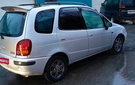 Toyota Corolla Spacio II, 1998 год, 270 000 рублей, 1 фотография
