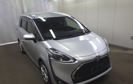 Toyota Sienta II, 2020 год, 1 200 000 рублей, 1 фотография