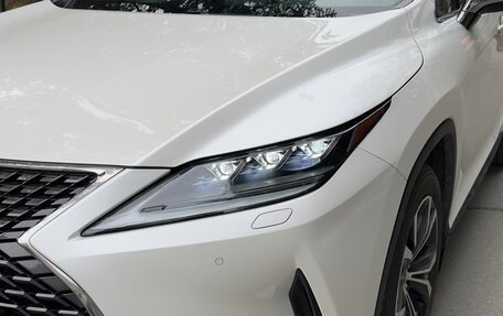 Lexus RX IV рестайлинг, 2019 год, 5 500 000 рублей, 6 фотография