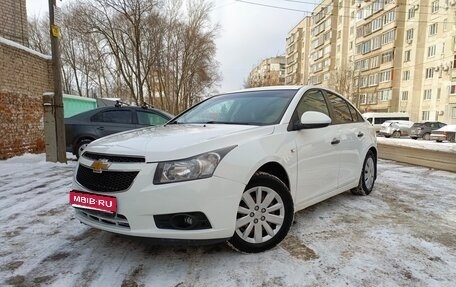 Chevrolet Cruze II, 2012 год, 695 000 рублей, 1 фотография
