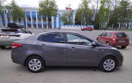 KIA Rio III рестайлинг, 2015 год, 985 000 рублей, 6 фотография