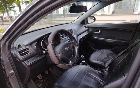 KIA Rio III рестайлинг, 2015 год, 985 000 рублей, 10 фотография