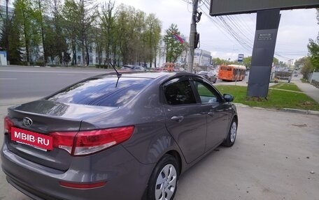 KIA Rio III рестайлинг, 2015 год, 985 000 рублей, 4 фотография