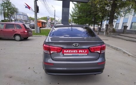 KIA Rio III рестайлинг, 2015 год, 985 000 рублей, 5 фотография