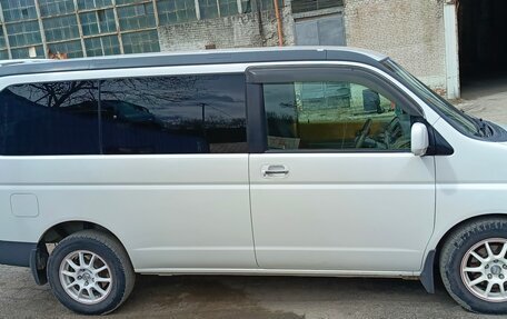 Honda Stepwgn II рестайлинг, 2002 год, 750 000 рублей, 3 фотография