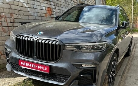BMW X7, 2020 год, 7 000 000 рублей, 3 фотография