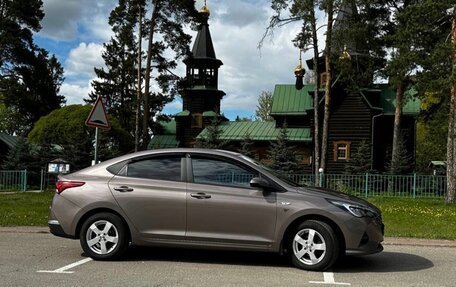 Hyundai Solaris II рестайлинг, 2021 год, 1 850 000 рублей, 4 фотография