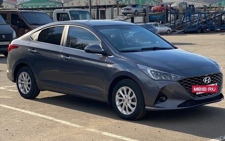 Hyundai Solaris II рестайлинг, 2021 год, 1 580 000 рублей, 3 фотография