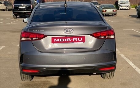 Hyundai Solaris II рестайлинг, 2021 год, 1 580 000 рублей, 6 фотография