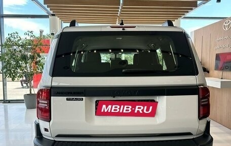 Toyota Land Cruiser Prado 150 рестайлинг 2, 2024 год, 6 700 000 рублей, 4 фотография