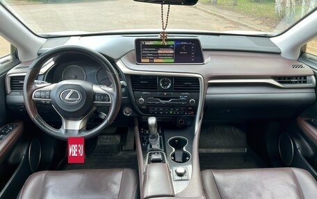 Lexus RX IV рестайлинг, 2019 год, 4 650 000 рублей, 14 фотография