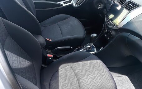 Hyundai Solaris II рестайлинг, 2013 год, 1 250 000 рублей, 7 фотография