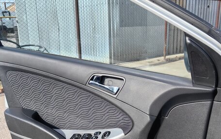 Hyundai Solaris II рестайлинг, 2013 год, 1 250 000 рублей, 9 фотография