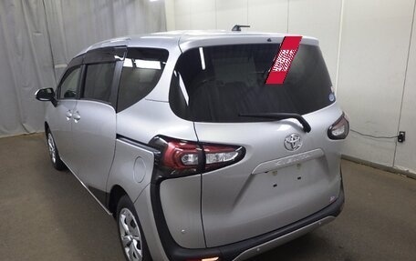 Toyota Sienta II, 2020 год, 1 200 000 рублей, 3 фотография