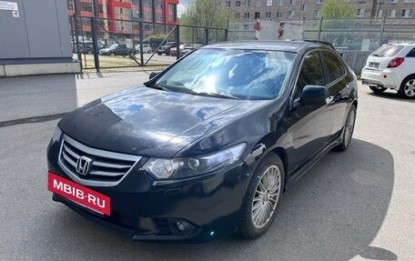 Honda Accord VIII рестайлинг, 2012 год, 999 000 рублей, 3 фотография