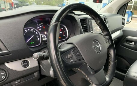 Opel Zafira Life I, 2020 год, 2 889 000 рублей, 13 фотография