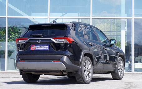 Toyota RAV4, 2019 год, 3 599 000 рублей, 5 фотография