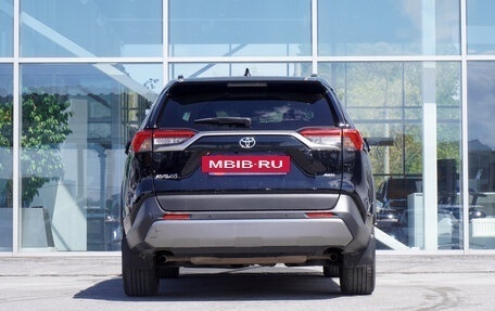 Toyota RAV4, 2019 год, 3 599 000 рублей, 6 фотография